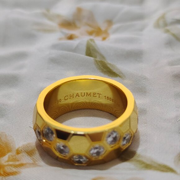 Chaumet 18K Gold Honeycomb Womens Ring - Picture 4 of 11